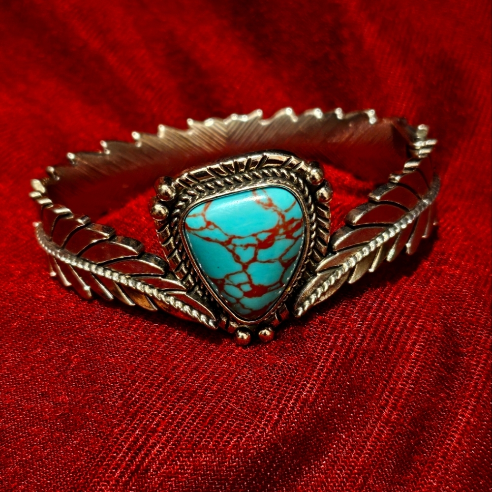 Turquoise Silver Wirst Bangle